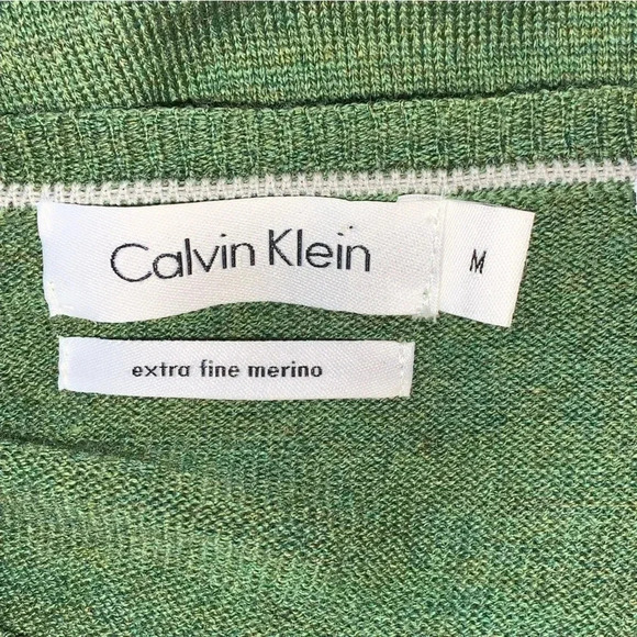 Calvin Klein Mens 100% Extra Fine Merino Wool Sweater V Neck Olive Green Medium - Picture 4 of 5
